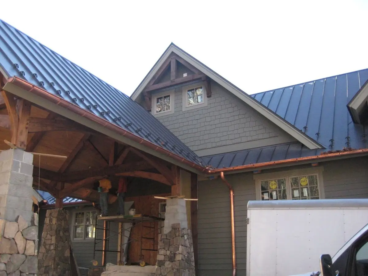 Craftsman Roofing team delivering quality roofing work in Crafton